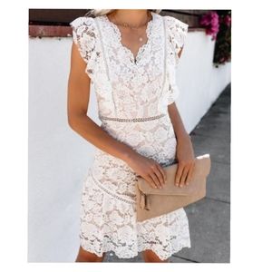 Hidden Label lace mini dress cream off-white color ruffle sleeves size Small